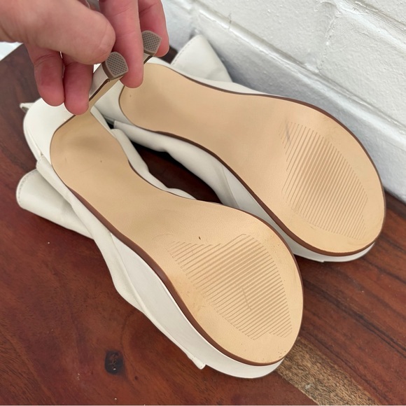 Steve Madden Peep Toe Slouchy Sling Back Platform Stilettos in Cream, SZ 7.5 - Picture 9 of 9